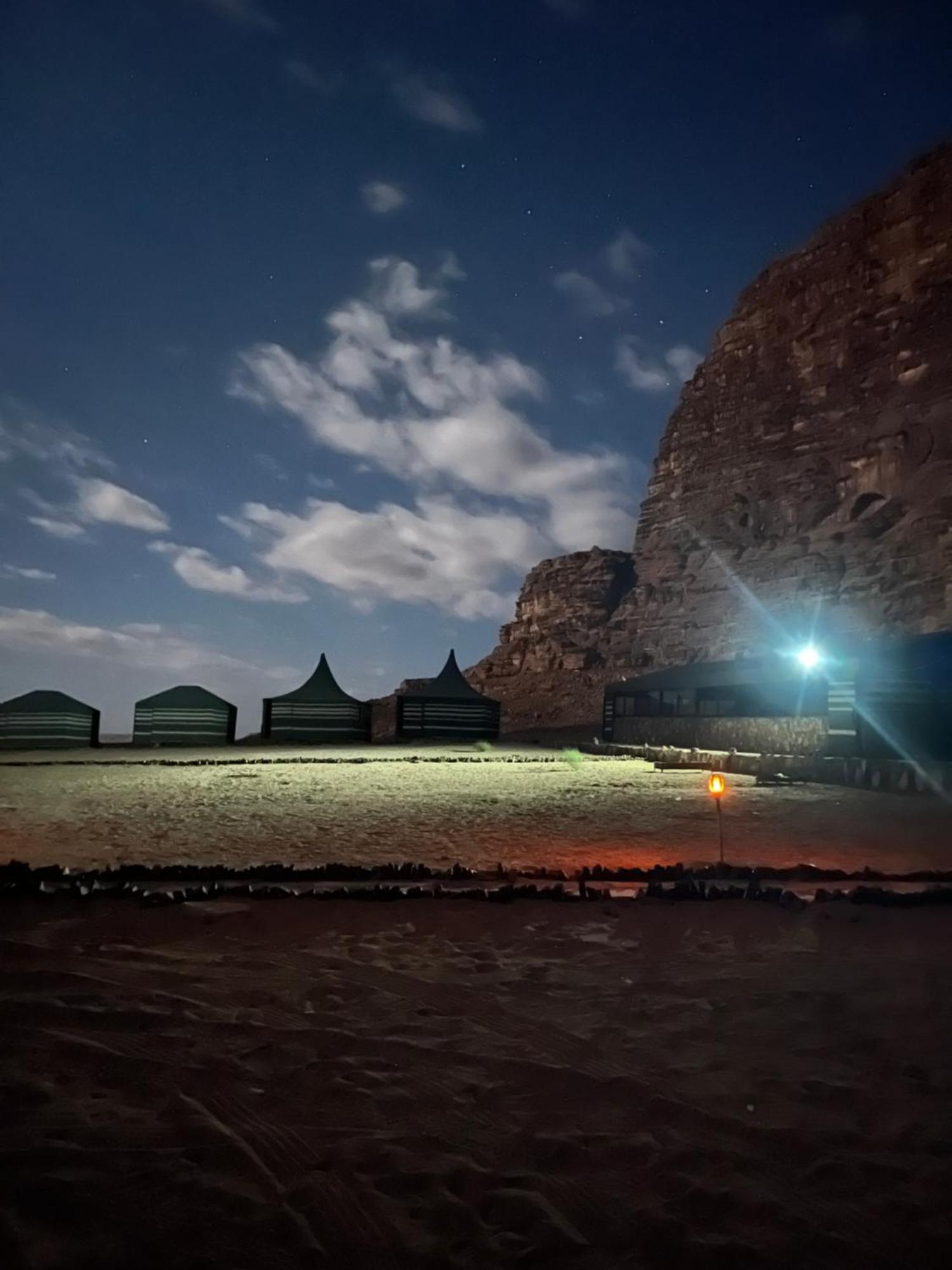 Desert Stars Rum Camp Wadi Rum Exteriör bild